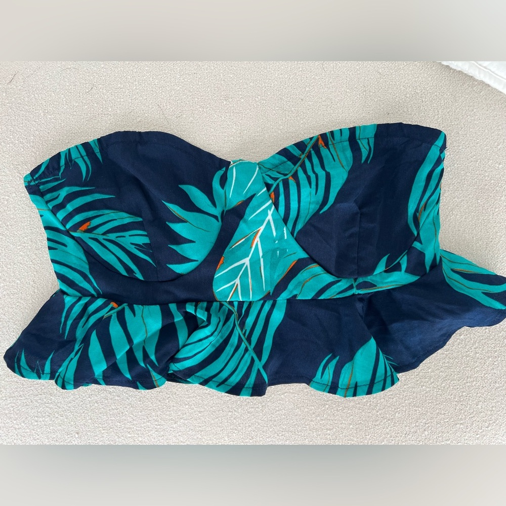 NWT cropped strapless top with tropical floral pattern